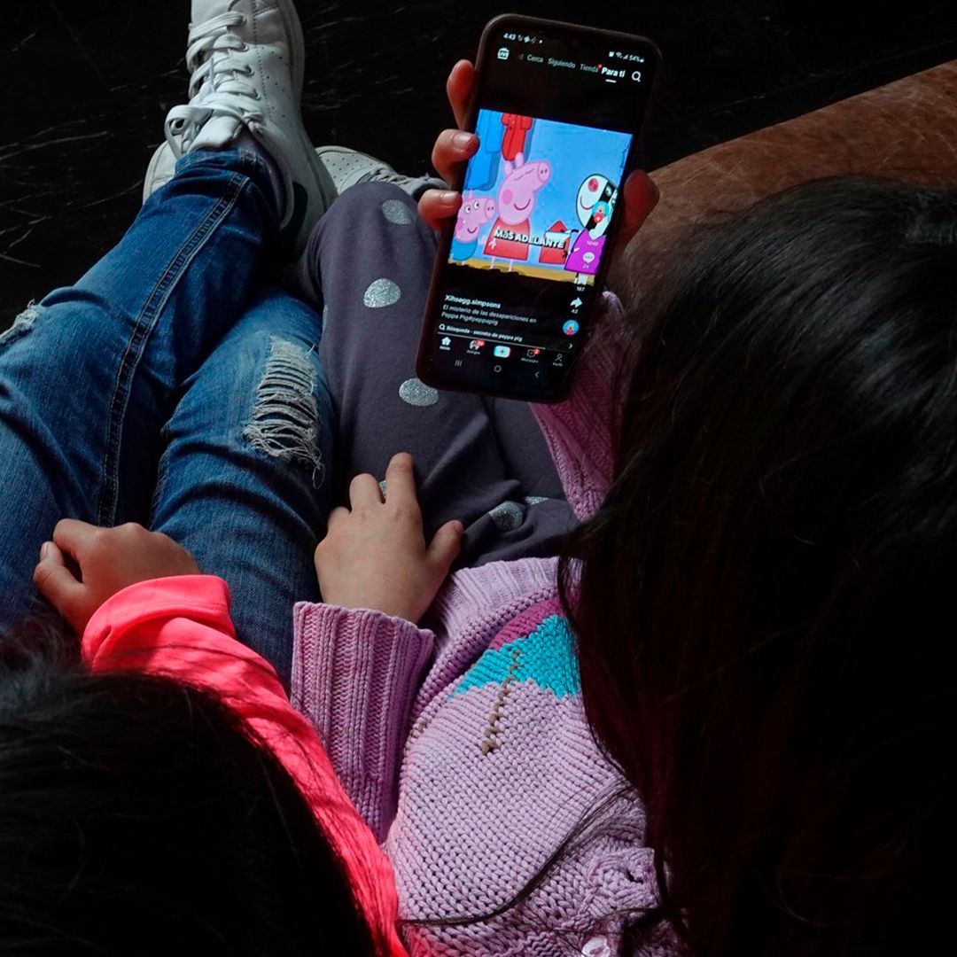 ¿Qué Pasará con los Celulares en Todas las Escuelas de México? SEP Explica el Acuerdo